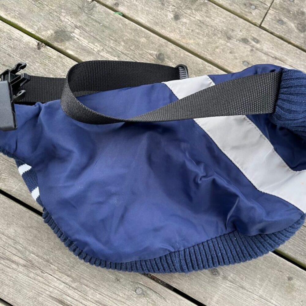 Håndsyet Bumbag af aflagt Breton-sweater fra LYNÆS